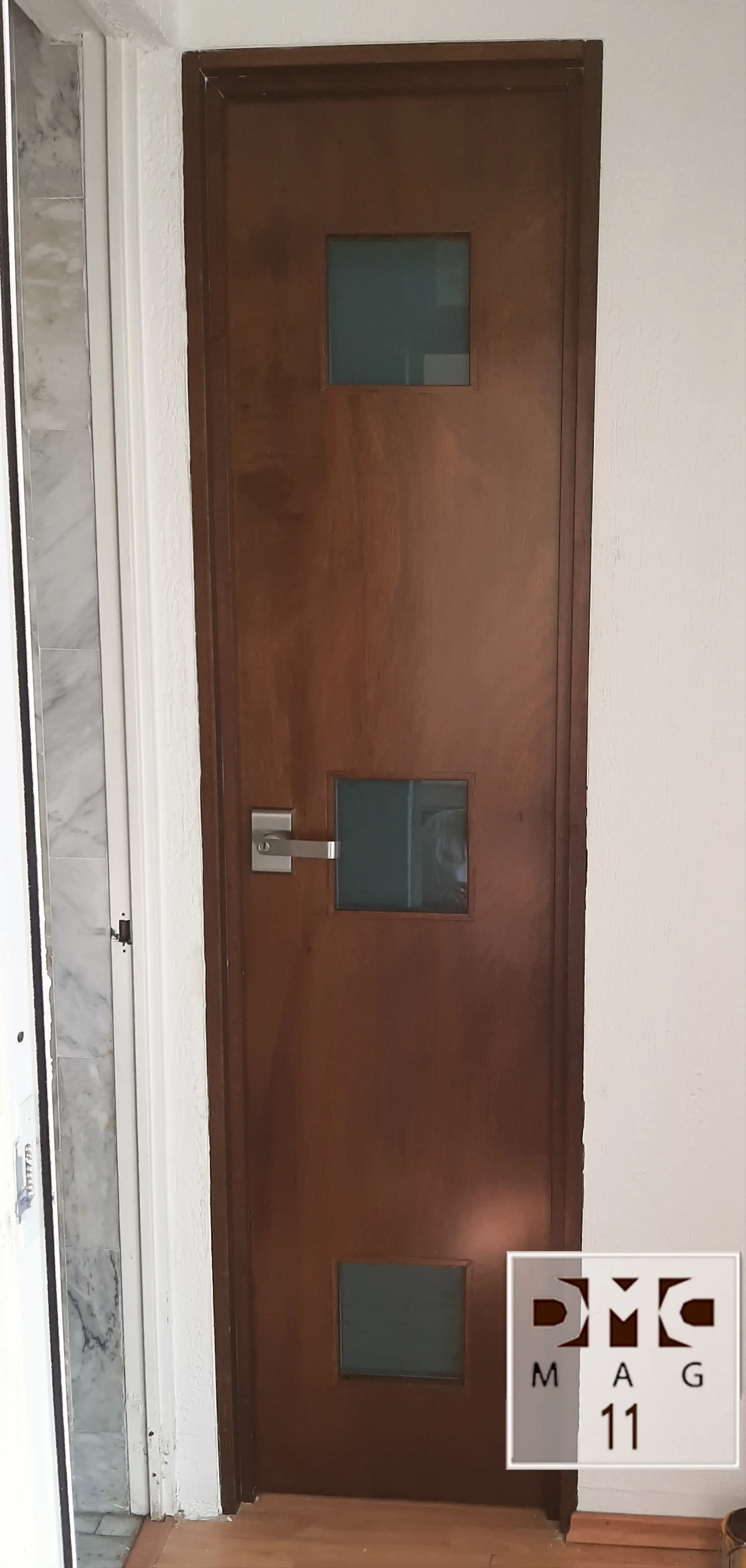 Puerta con Vidrio