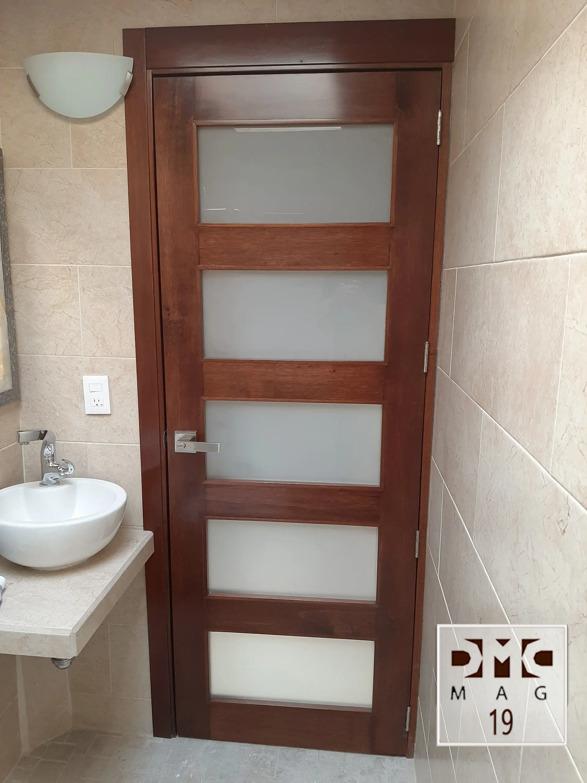 Puerta Elegante