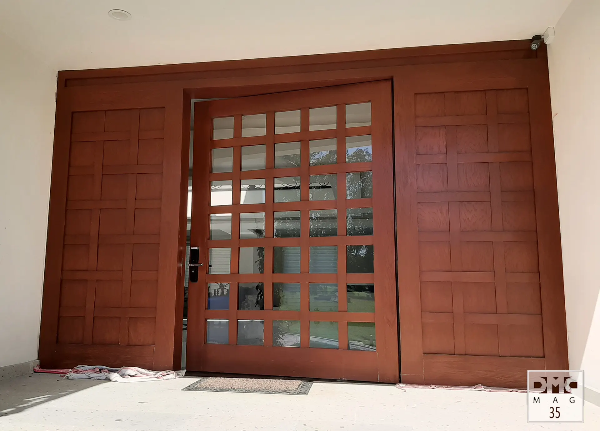 Puerta con vidrio