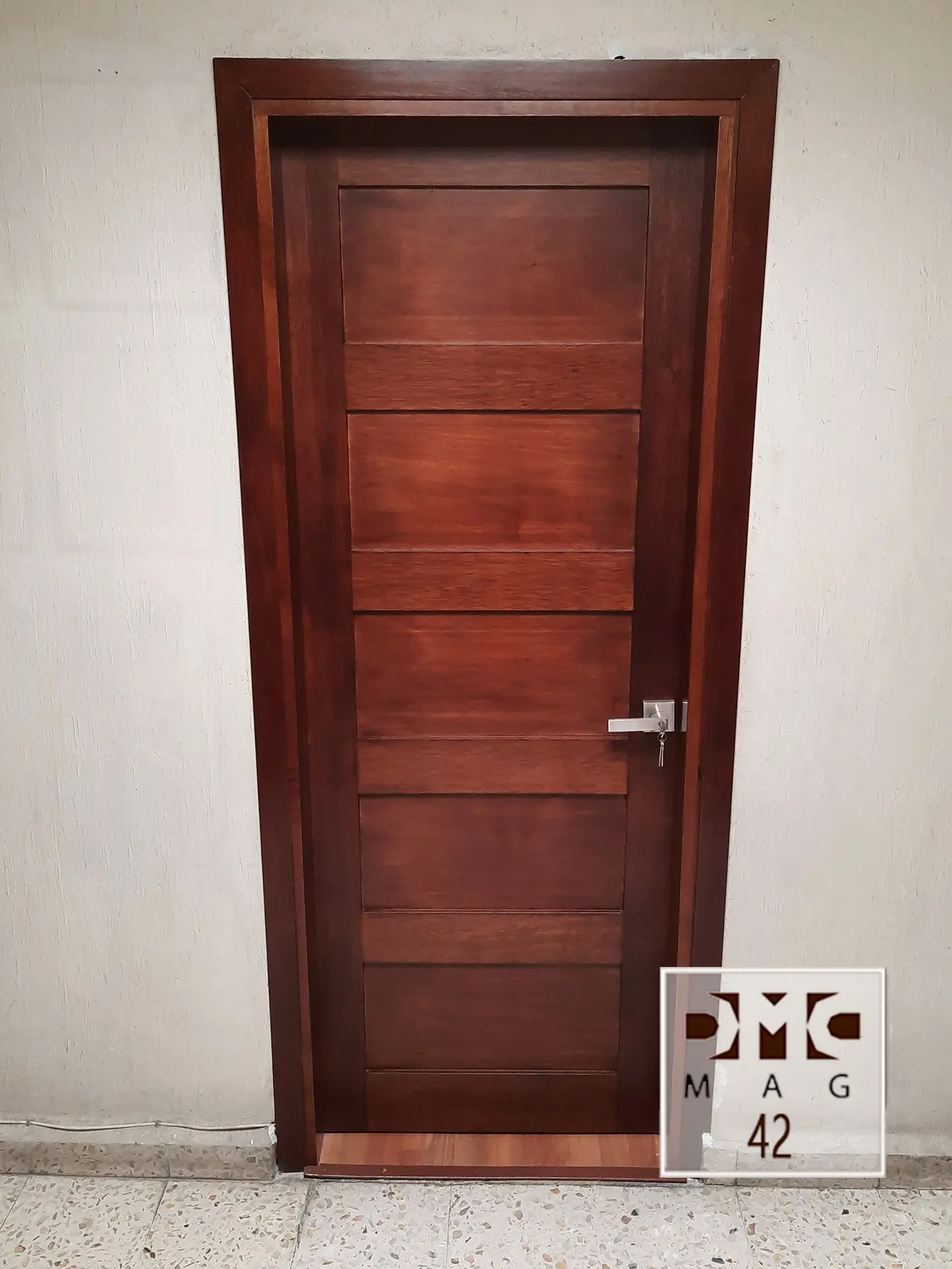 Puerta calle
